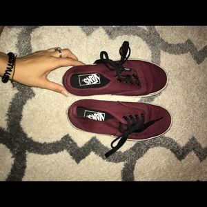 VANS “Authentic” style